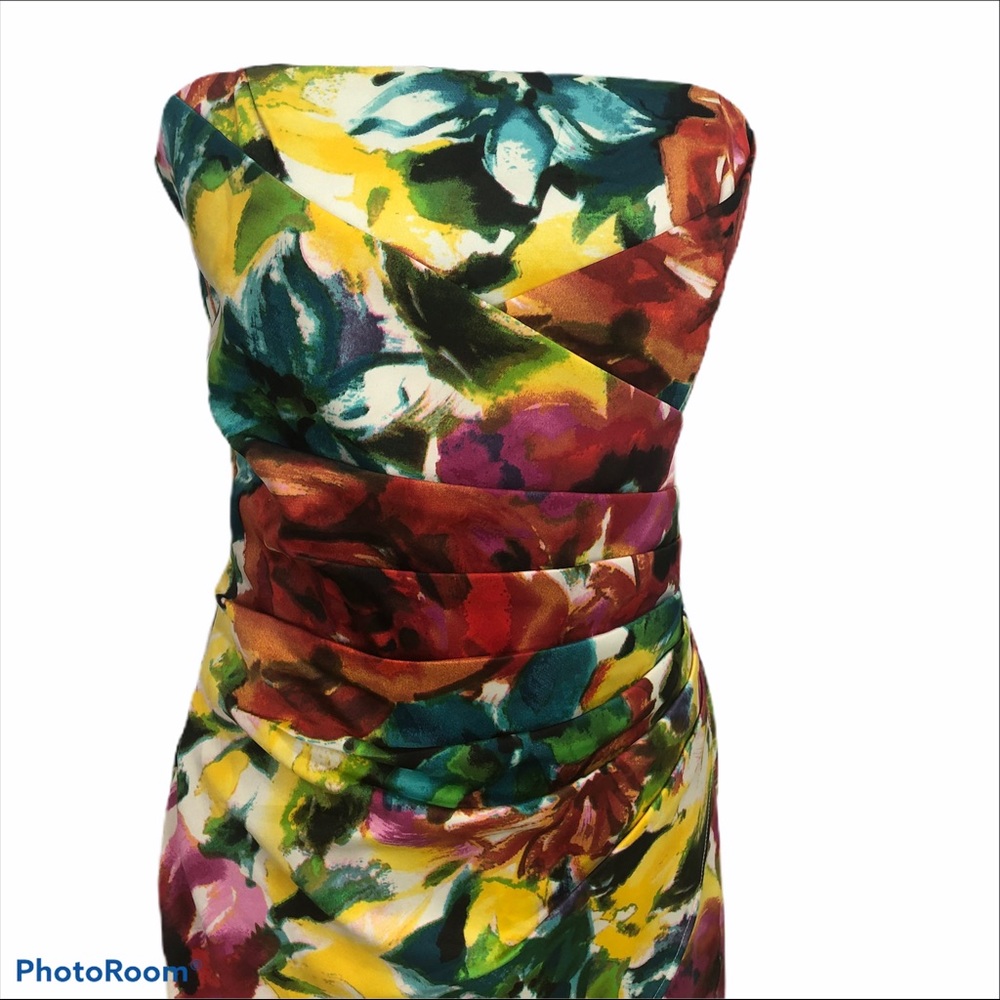 Speechless tulip hem back zip bold floral print strapless dress - Picture 2 of 10